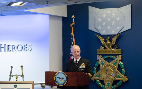 SW Hegseth Hosts MoH Recipient Capt. William's HoH Induction
