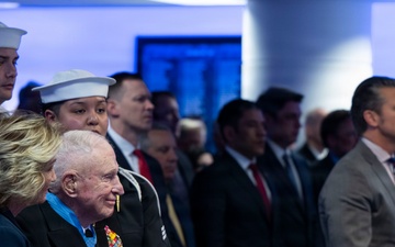 SW Hegseth Hosts MoH Recipient Capt. William's HoH Induction