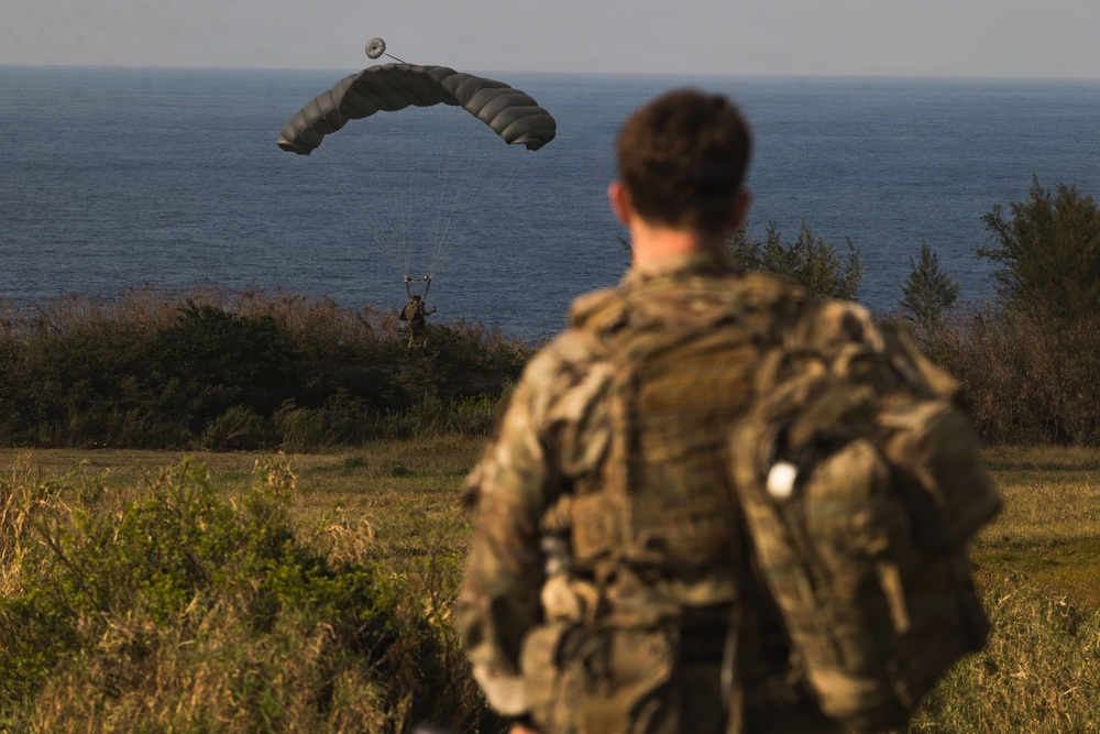 U.S. Army Rangers, Green Berets and U.S. Marines Conduct Joint Raid Exercise