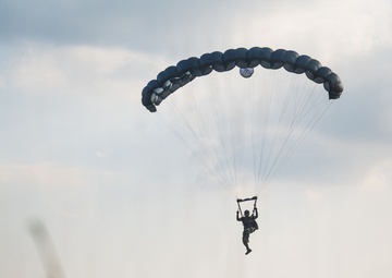 U.S. Army Rangers, Green Berets and U.S. Marines Conduct Joint Raid Exercise