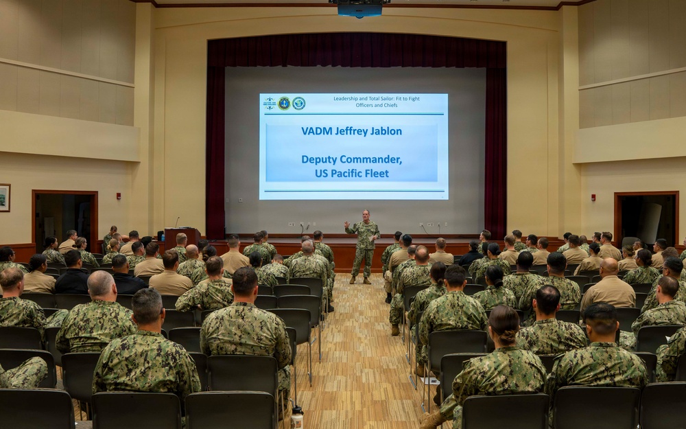 Vice Adm. Jeff Jablon, deputy commander, U.S. Pacific Fleet, delivers remarks at a Total Sailor: Fit to Fight workshop