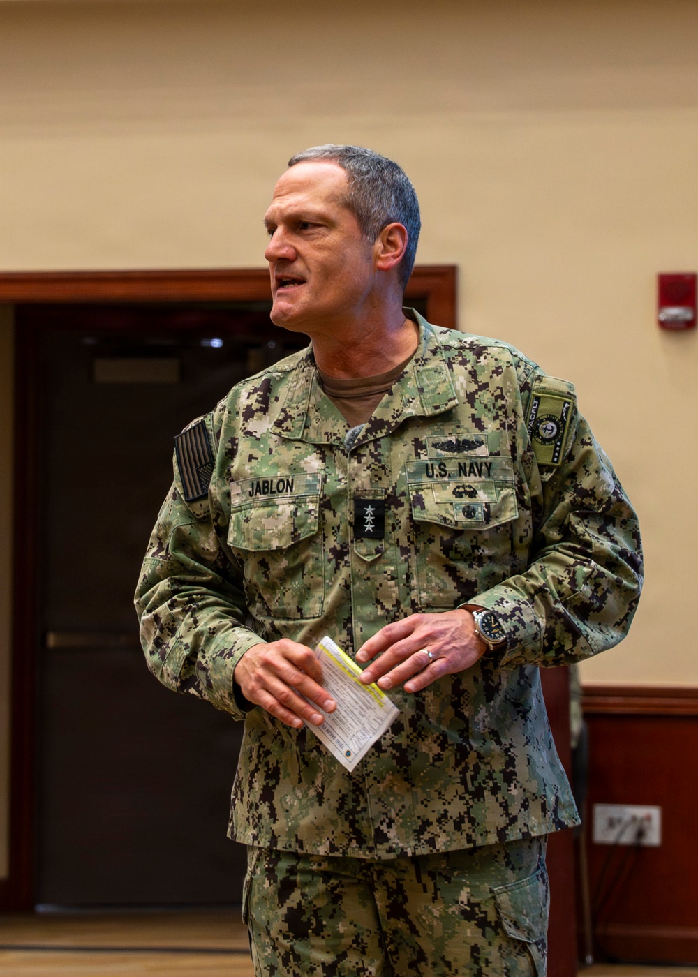Vice Adm. Jeff Jablon, deputy commander, U.S. Pacific Fleet, delivers remarks at a Total Sailor: Fit to Fight workshop