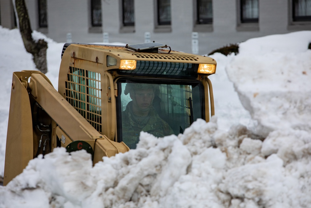 Mass. Guard Responds to Blizzard in Plymouth