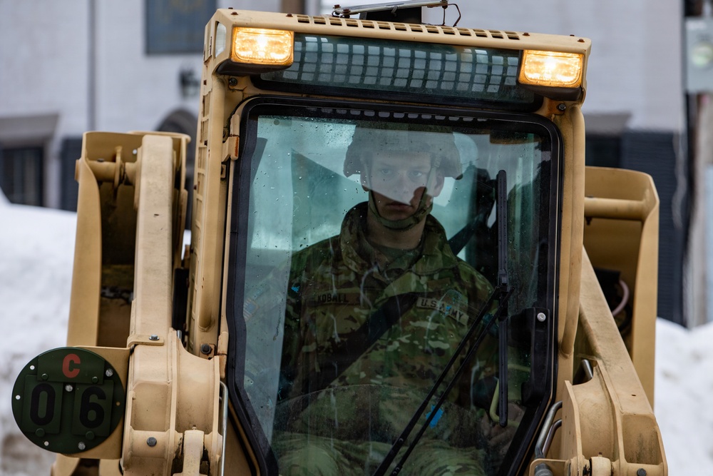 Mass. Guard Responds to Blizzard in Plymouth
