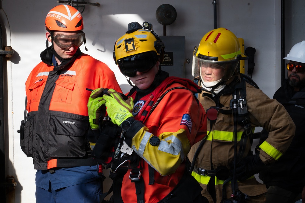 AE26: Ship-to-Shore Patient Transfer Drill