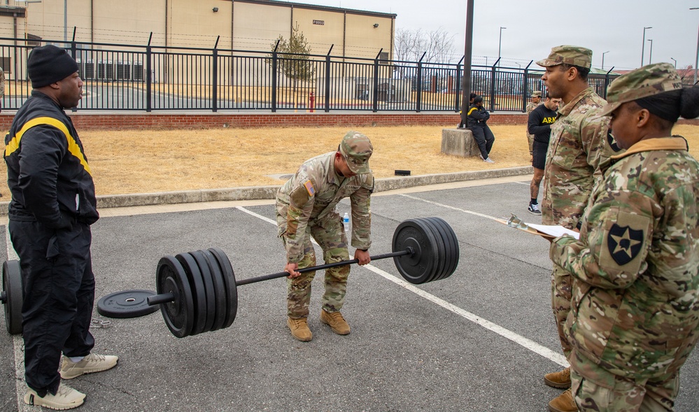 Champion Brigade Teams Compete at DSTB SFRG Weightlifting Competition