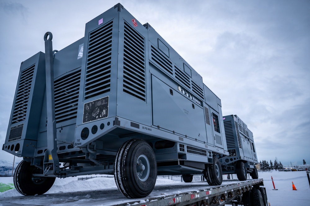 JBER ships prepositioned warfighting materiel