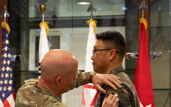Eighth Army Patching Ceremony Col. Lee Sang-hun becomes new Deputy Commanding Officer-ROK