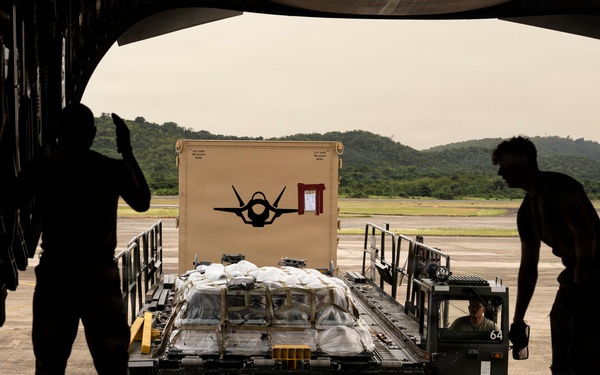 Mobility Airmen enable redeployment operations in Puerto Rico