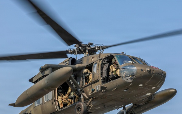 16th Combat Aviation Brigade conducts Flight Ops Aboard Ashland