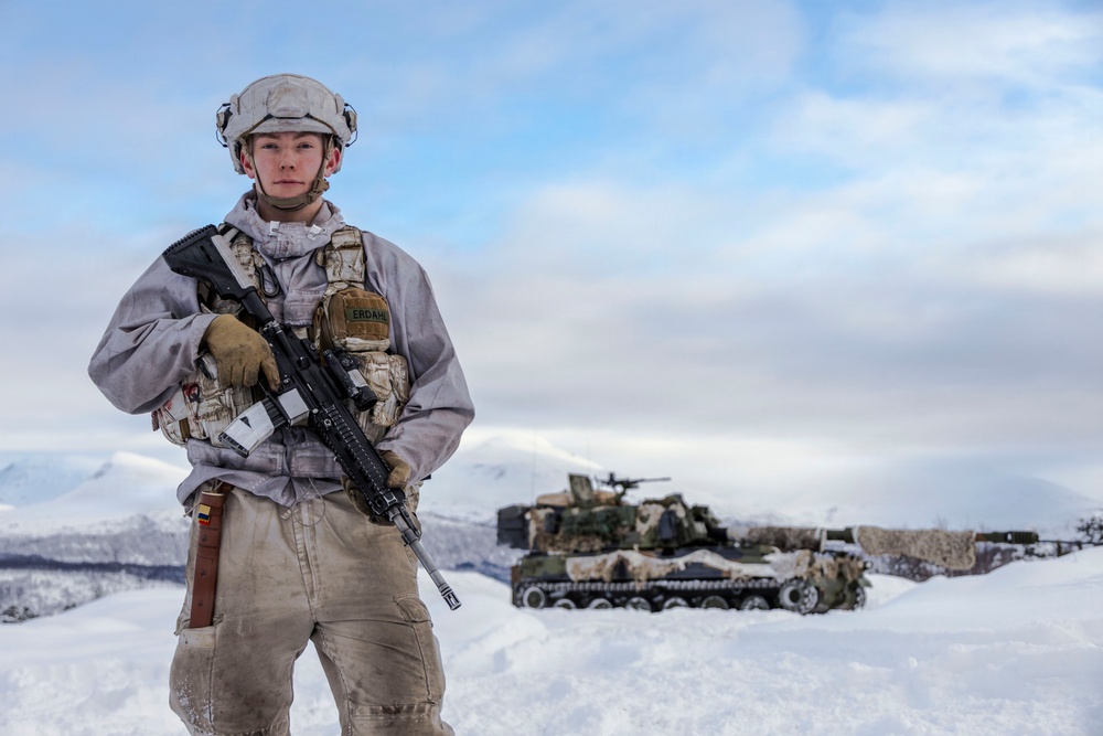 CORE 26 | U.S. Marine Corps HIMARS train with Norwegian Armed Forces