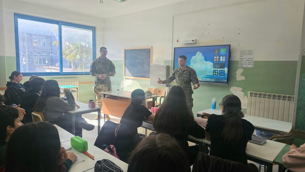 NSA Naples, Italian High School Students Partner in Cultural Exchange