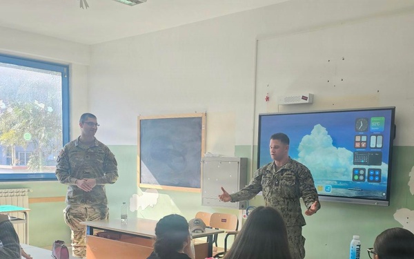 NSA Naples, Italian High School Students Partner in Cultural Exchange