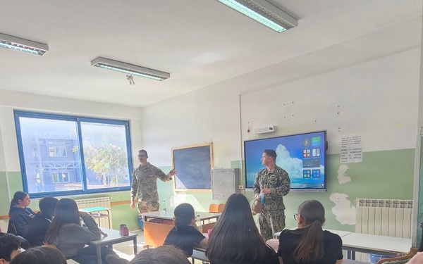 NSA Naples, Italian High School Students Partner in Cultural Exchange