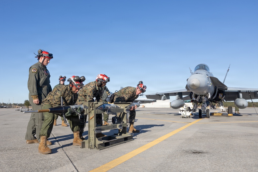 VMFA-312 Conducts Loading Ordnance Exercise