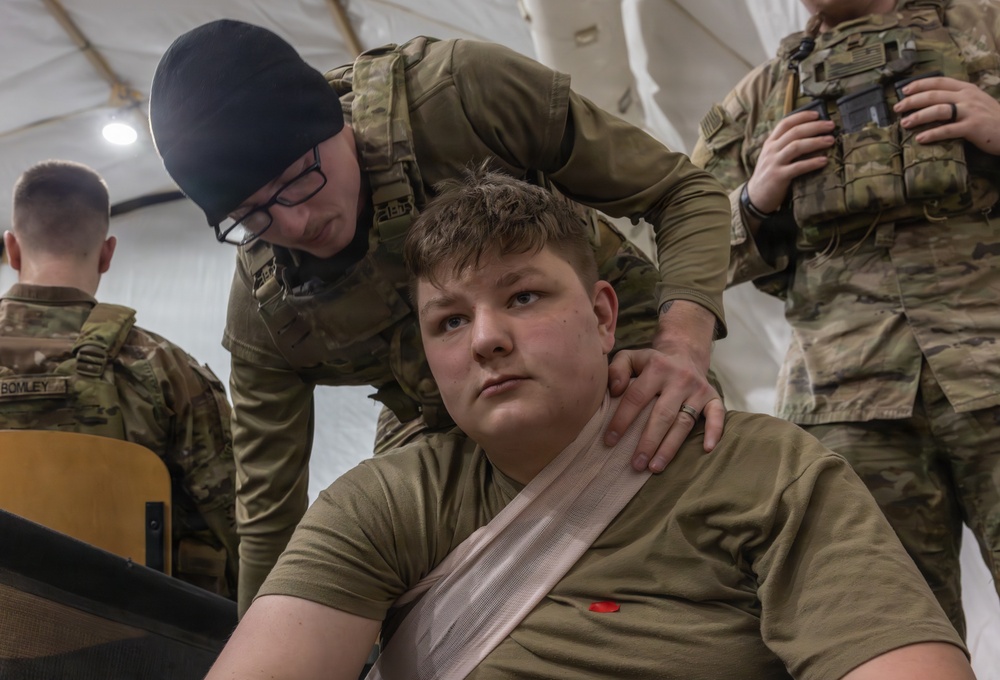 3-8 practice medical techniques during a Combat Lifesaver course