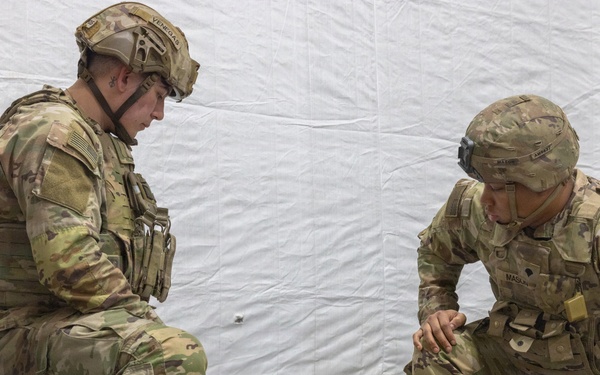 3-8 practice medical techniques during a Combat Lifesaver course