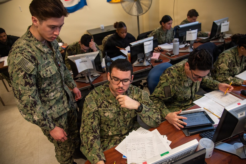 Surface Warfare Engineering Schools Command (SWESC) Great Lakes Instructors Train Next Generation of U.S. Navy Quartermasters