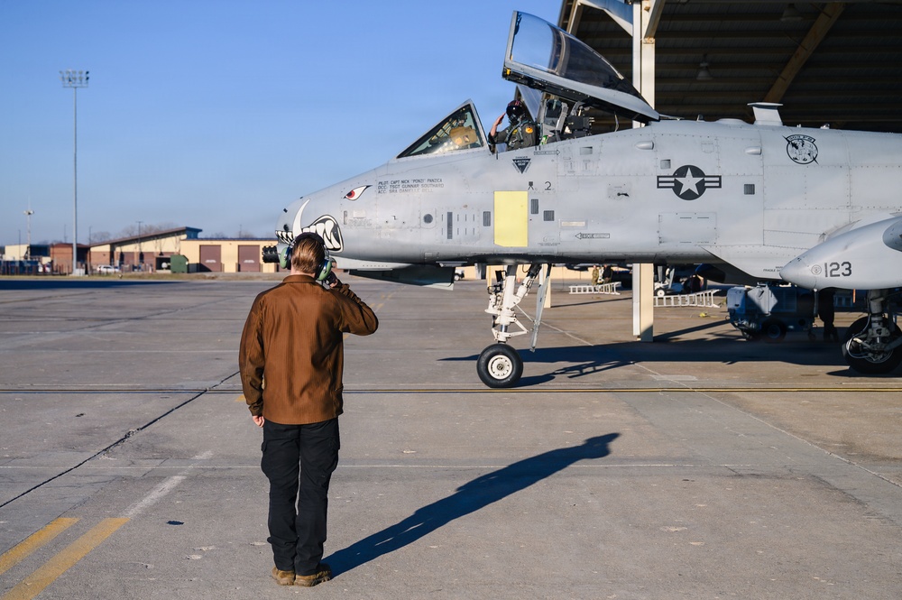 442d Fighter Wing divests A-10 Thunderbolt II attack aircraft