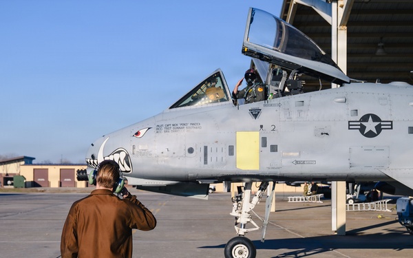 442d Fighter Wing divests A-10 Thunderbolt II attack aircraft