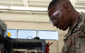 Fort Leonard Wood generates U.S. Army, Navy prime power production experts