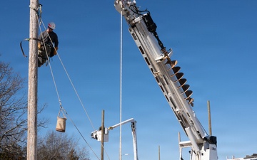 Fort Leonard Wood generates U.S. Army, Navy prime power production experts