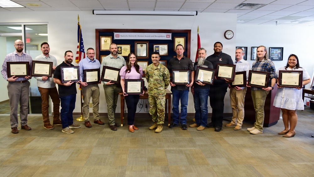 Leaders recognize graduates at finish line of Supervisor Training Program