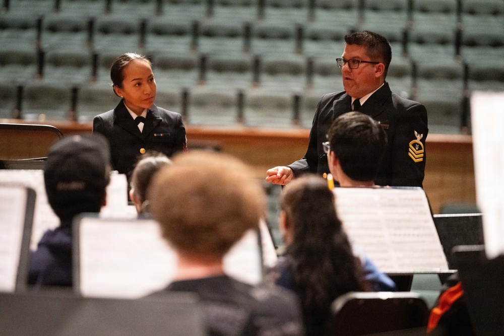 Navy Band members visit band students in Rome, New York