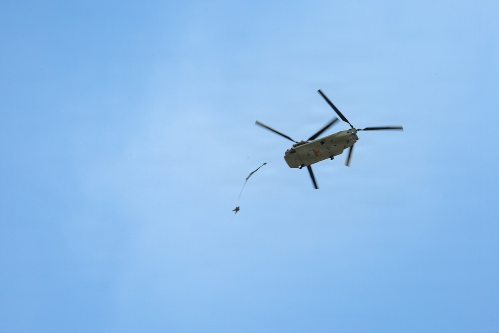 Taking the leap toward readiness: DLA Distribution Susquehanna riggers reclaim critical airborne skills