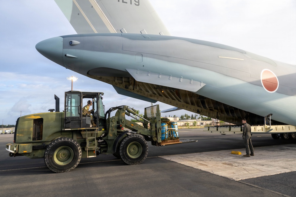JASDF, 15 WG perform joint airdrops