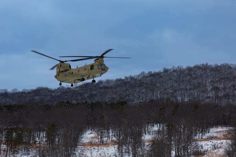 Taking the leap toward readiness: DLA Distribution Susquehanna riggers reclaim critical airborne skills