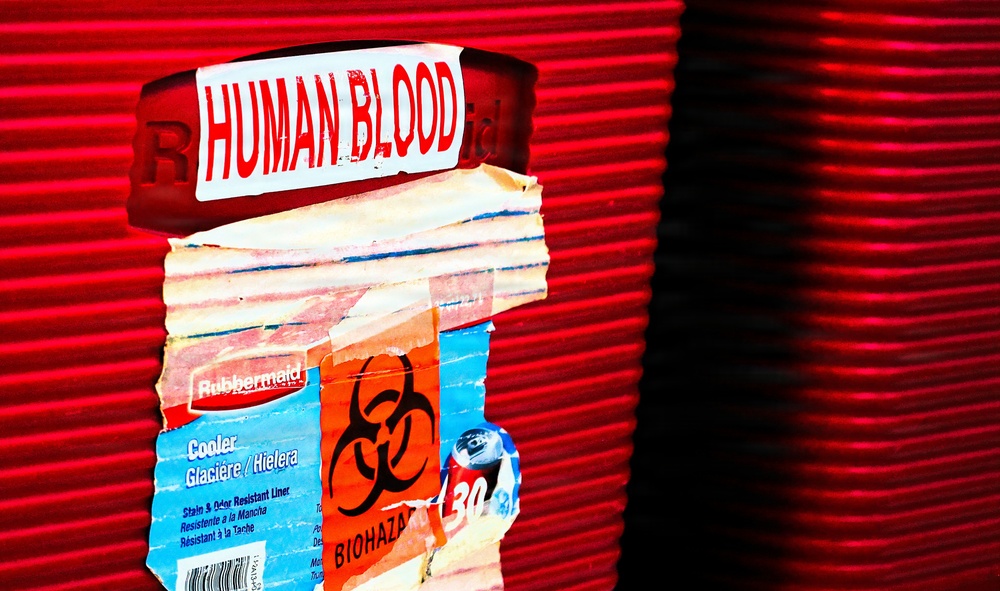 Illinois Army National Guard Field Artillery Battalion Joins With Community to Give Blood