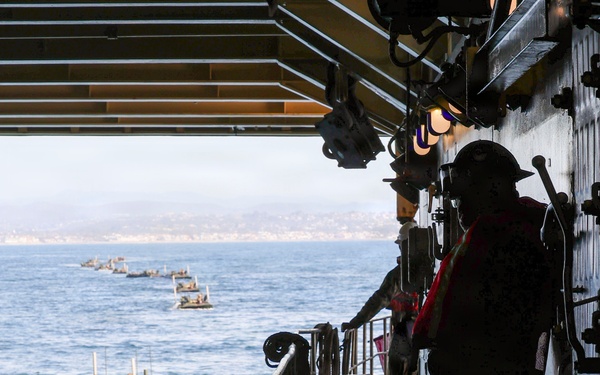 Comstock and 11th MEU ACV Operations