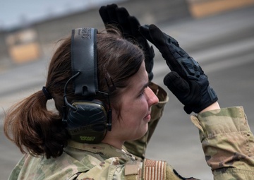 Yokota Airman train on 25K Halverson to strengthen cargo readiness