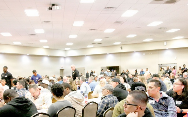 Gatesville wraps arms around mobilizing Soldiers at annual fish fry