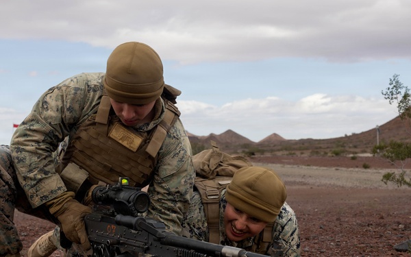 Marines With MWSS-371 Engineer Company Conduct Weapons Field Exercise