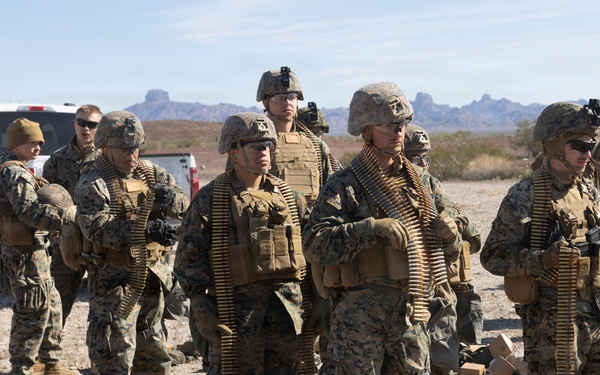 Marines With MWSS-371 Engineer Company Conduct Weapons Field Exercise