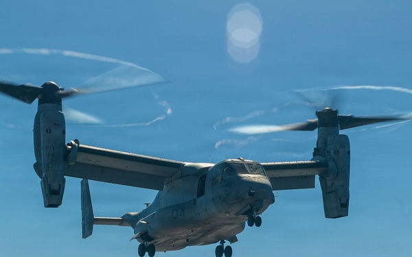 11th MEU Marines, Sailors Conduct Hung Gear Drill Aboard USS Boxer