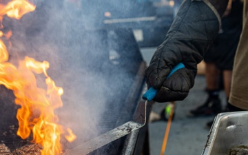 22ND MEU (SOC) |  Marines and Sailors Conduct Steel Beach Aboard USS Fort Lauderdale