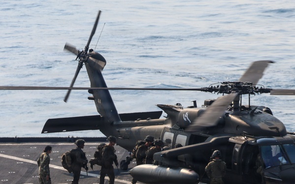 TF Ashland demonstrate operations from the sea during CG26