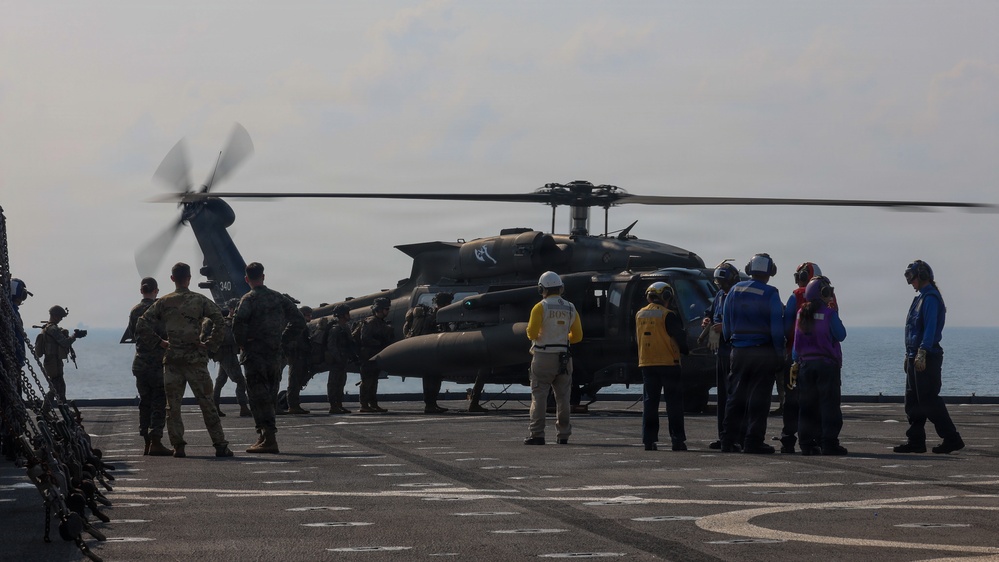 TF Ashland demonstrate operations from the sea during CG26