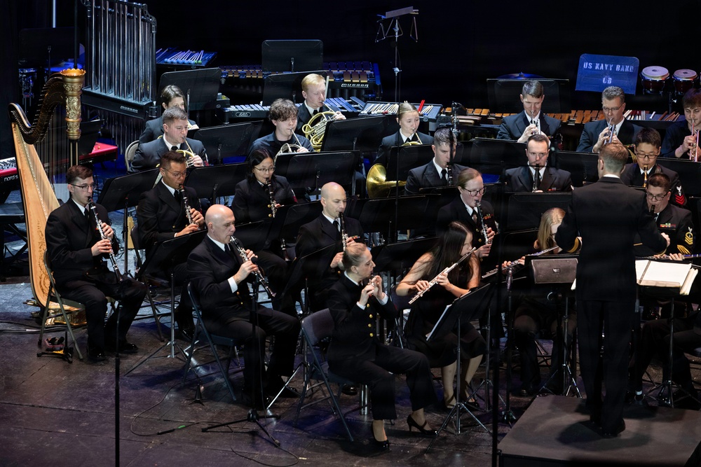 Navy Band performs in Rome, New York