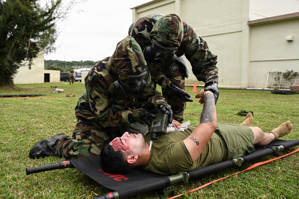 Kaizen-X | 3rd Medical Battalion and CLR-37’s CBRN Responders Conduct Casualty Care Training in a Role 2 Setting