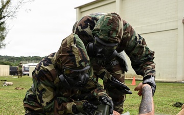 Kaizen-X | 3rd Medical Battalion and CLR-37’s CBRN Responders Conduct Casualty Care Training in a Role 2 Setting