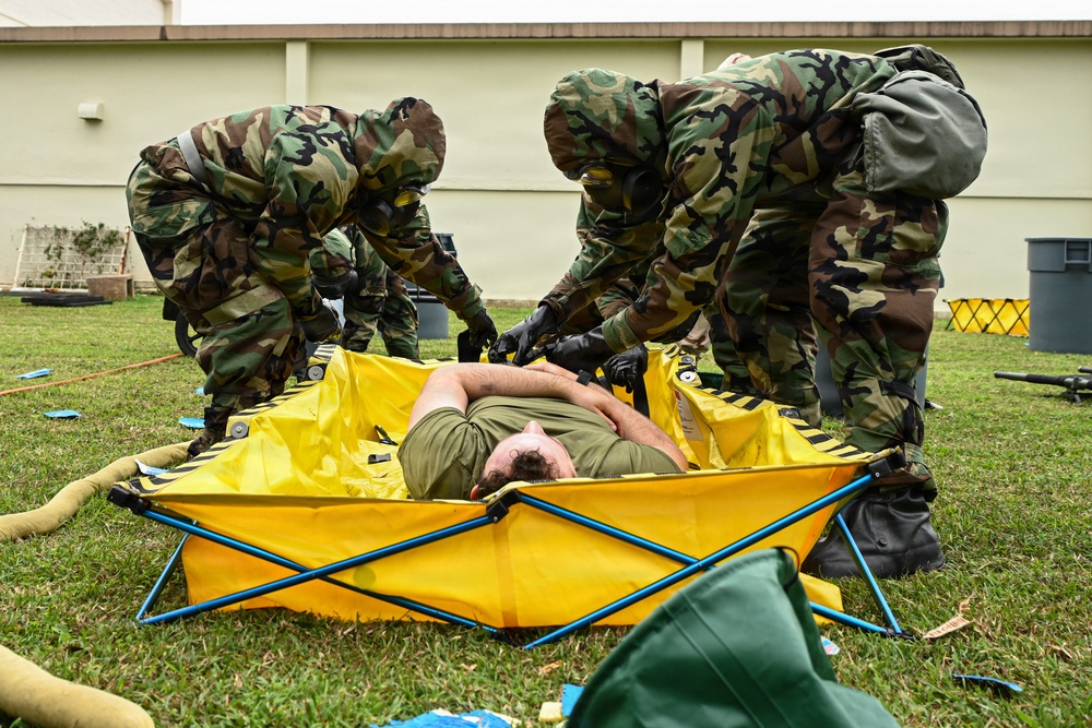 Kaizen-X | 3rd Medical Battalion and CLR-37’s CBRN Responders Conduct Casualty Care Training in a Role 2 Setting