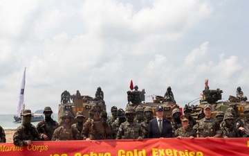 A USFK Commander observes Amphibious Demonstration During Cobra Gold 26