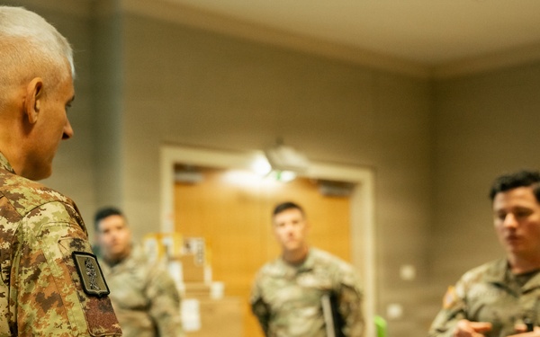 Italian Lt. Gen. Gagliano visits Vicenza military community