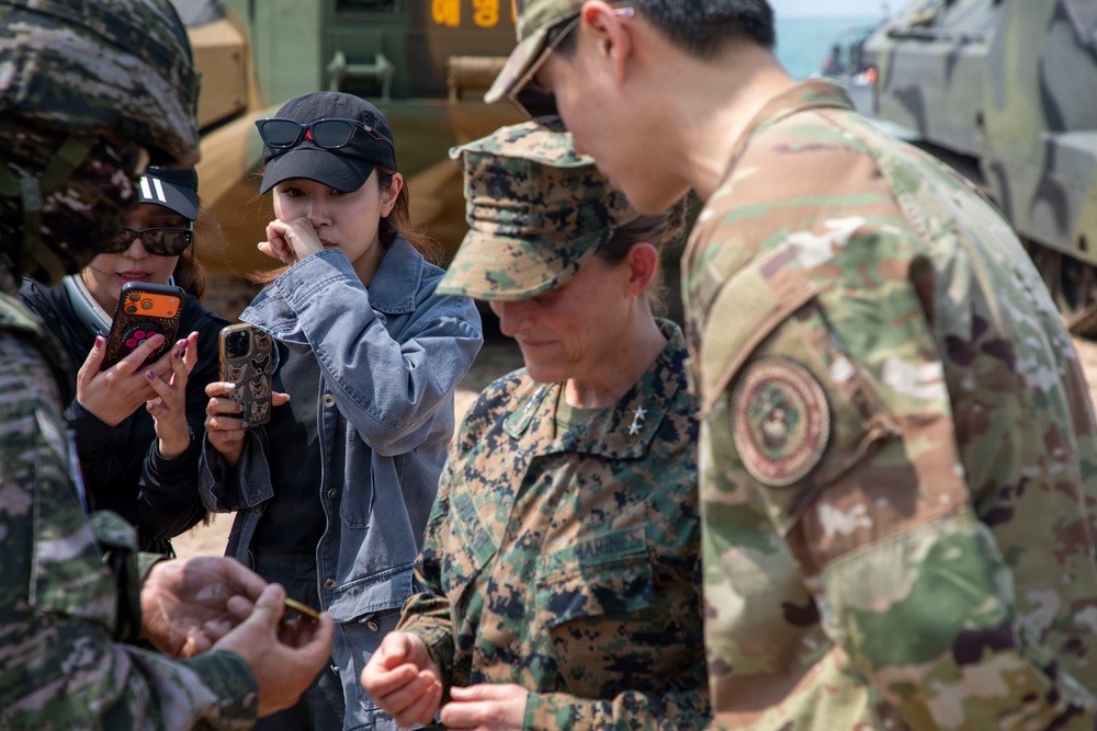 A USFK Commander observes Amphibious Demonstration During Cobra Gold 26