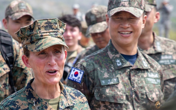 A USFK Commander observes Amphibious Demonstration During Cobra Gold 26