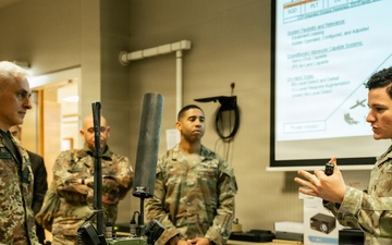 Italian Lt. Gen. Gagliano visits Vicenza military community